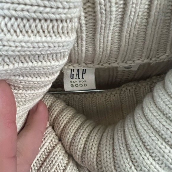 Gap cropped cowl neck sweater - Picture 4 of 4